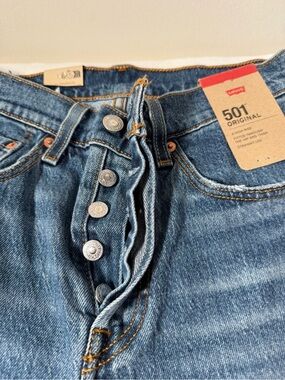 Levi's 501 Straight Blue Denim Jeans with Red Logo Tag